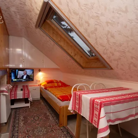 Apartment Amalia Gyula