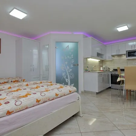 Apartment Amalia