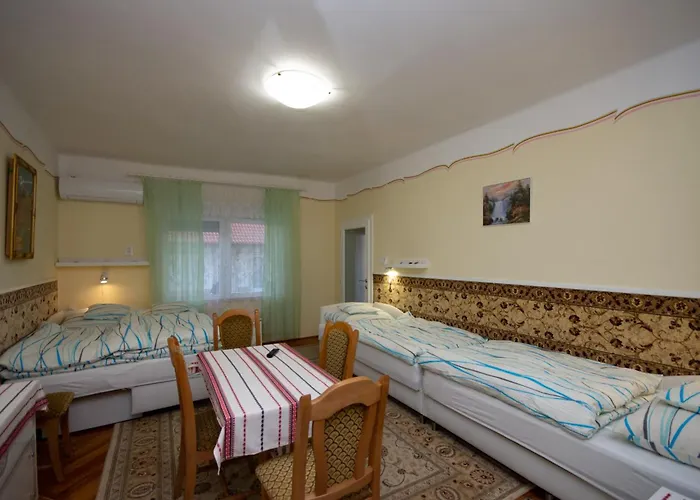 Amália Apartman *